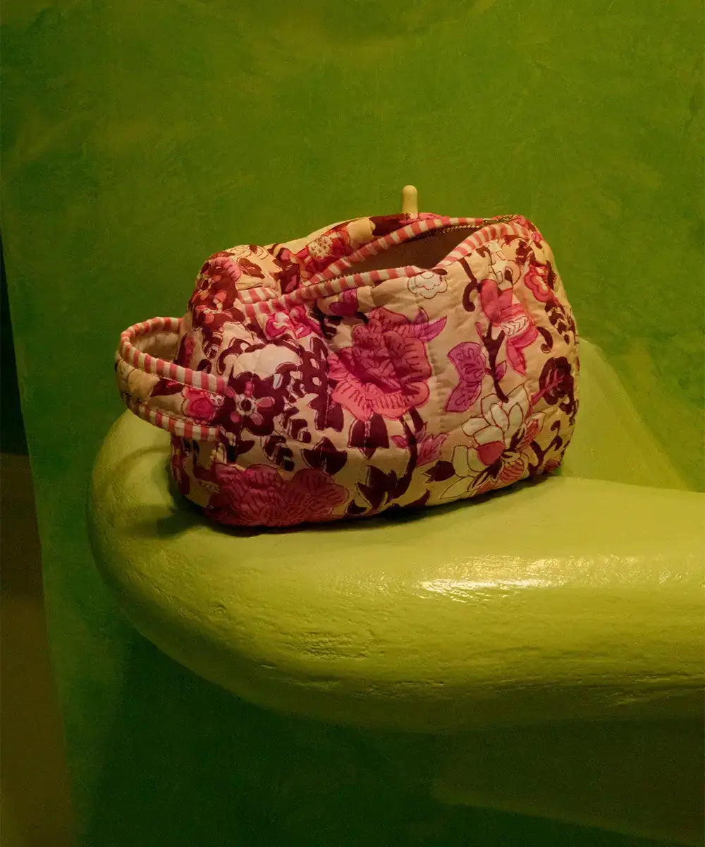Molly Make-Up Bag Doing Goods