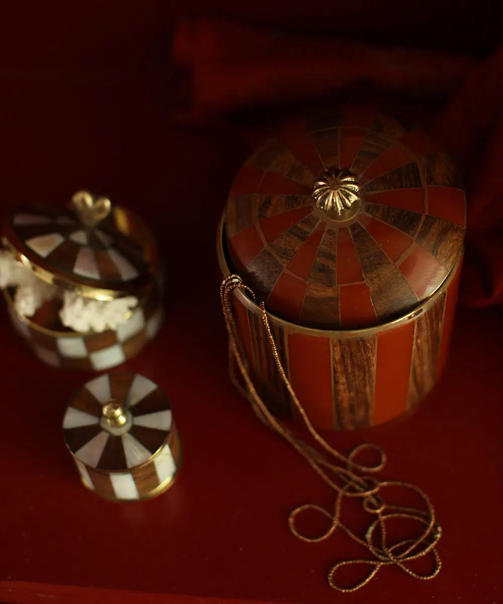 Circus Box Doing Goods