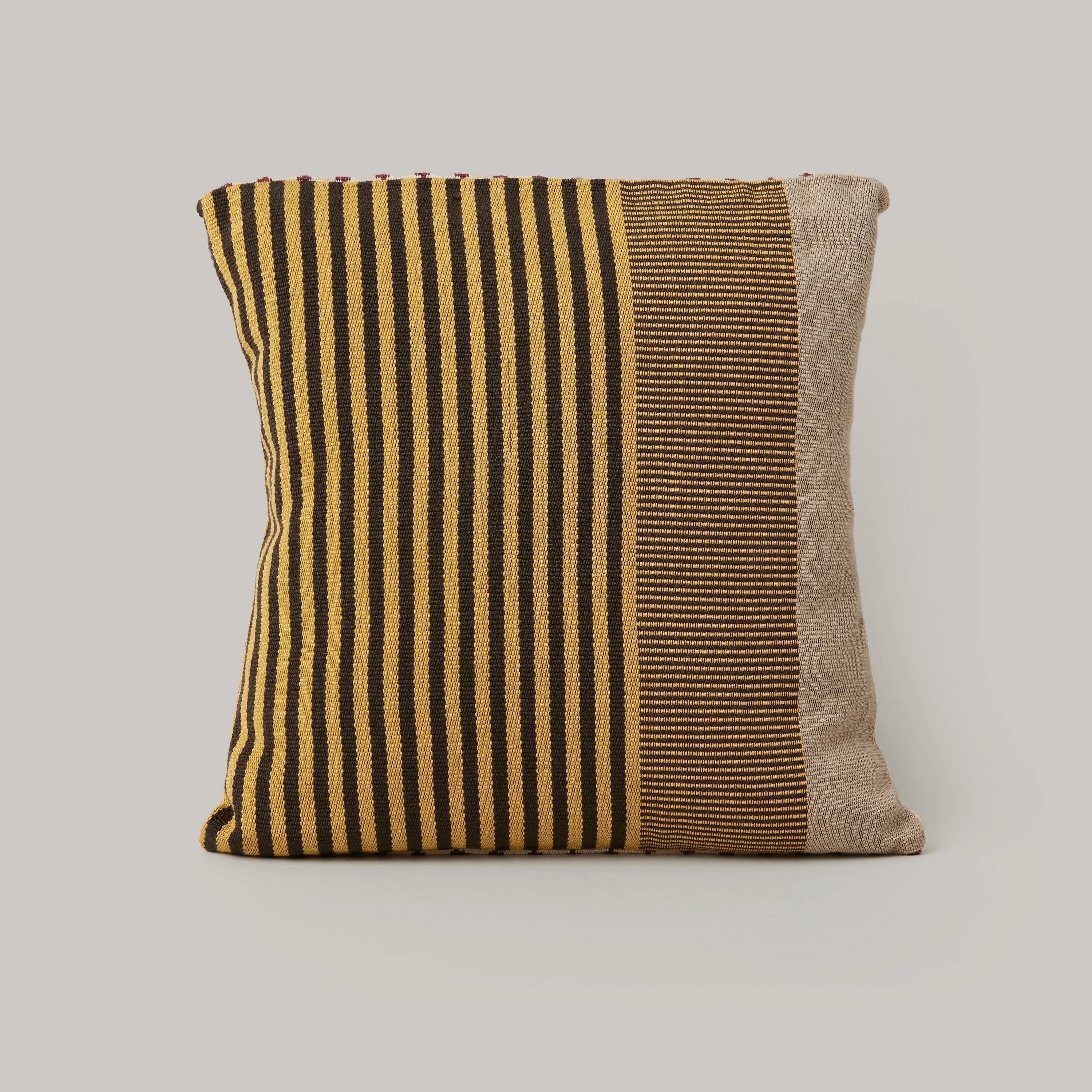 Hand-loomed cotton pillows Boon & Up