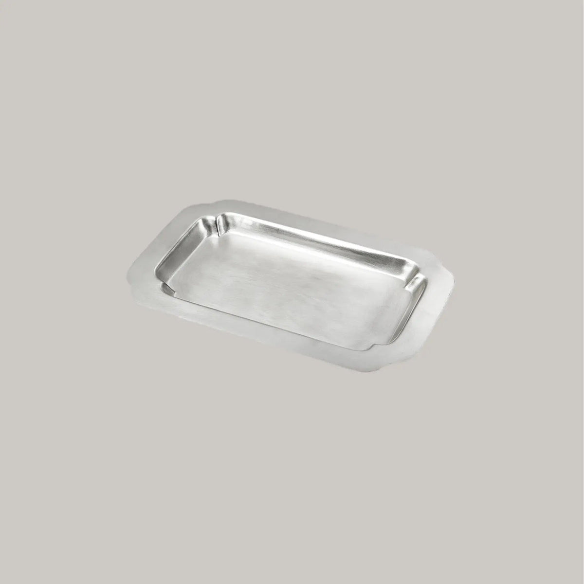 Silver Scallop Corner Trays Fog Linen