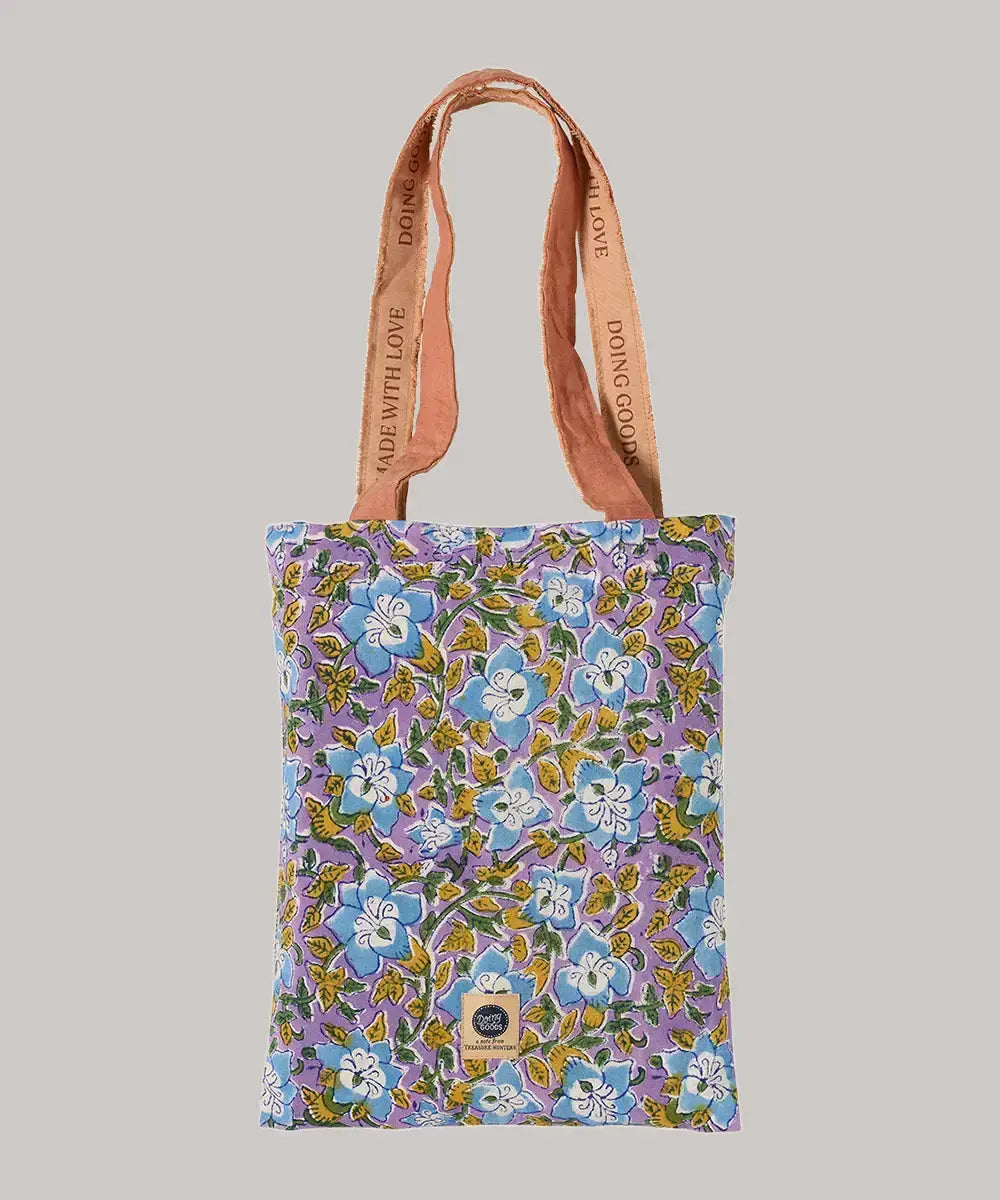 Double Throw in Tote - Pink & Tan