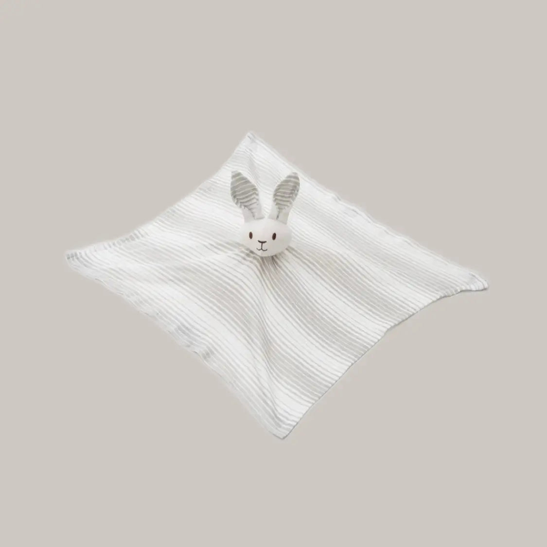 Bunny blanket friend Under the Nile