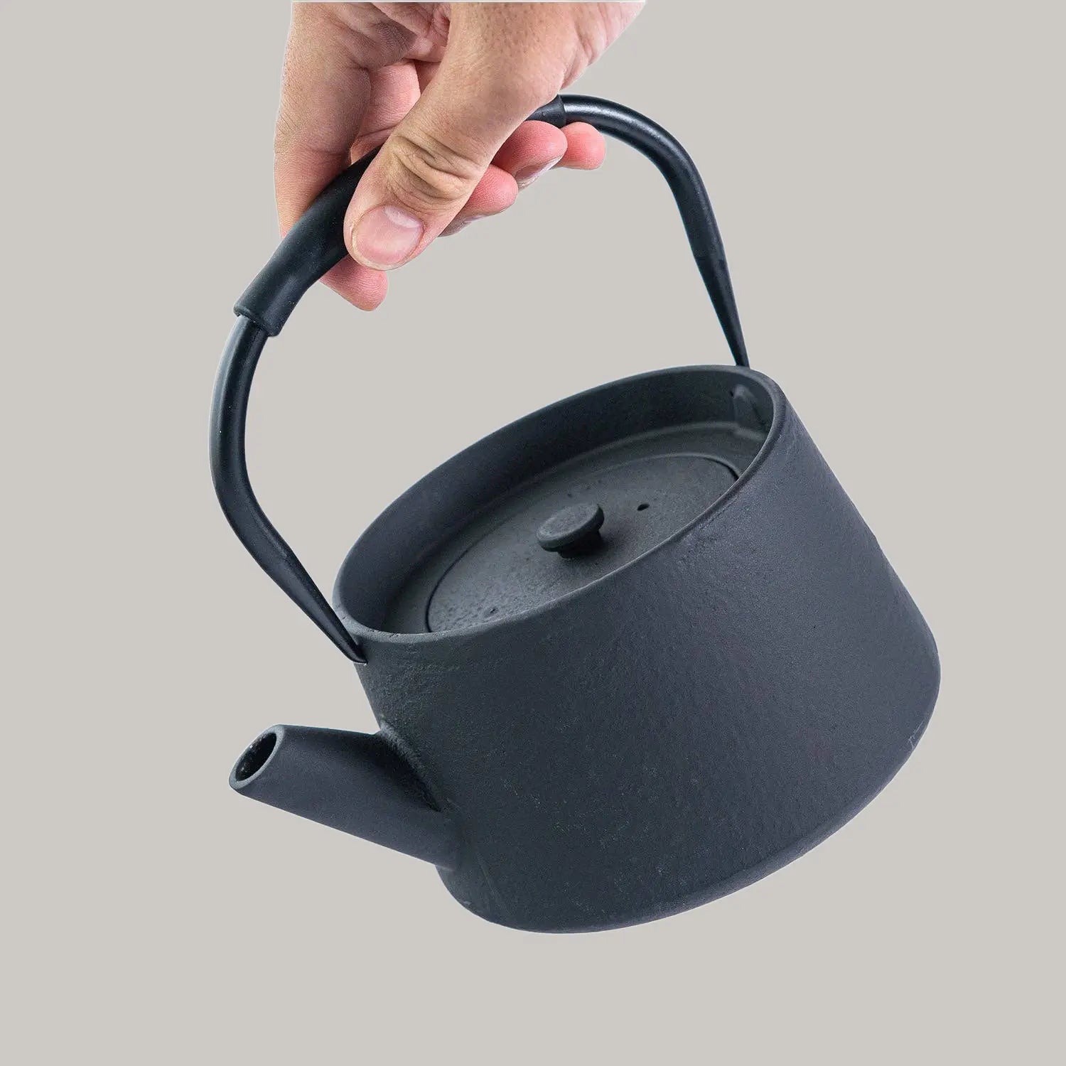 Modern Straight Edge Design Black 33oz Cast Iron Tea Pot (1/8) Urban Tokyo