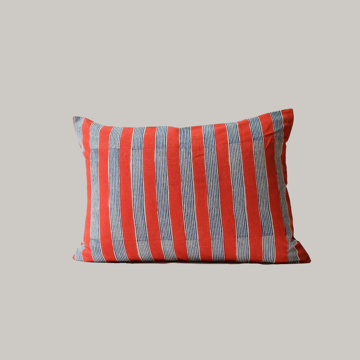 Indu Cushion Soil to Studio